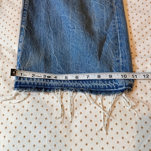 Levi’s Extra High Rise Wide Leg Raw Hem Crop - Picture 6 of 6
